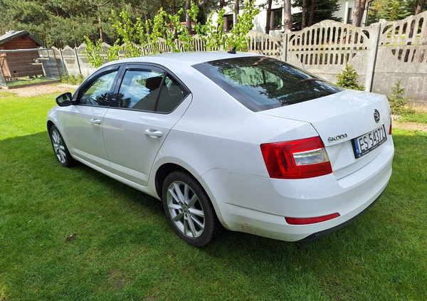 Skoda Octavia cena 34900 przebieg: 268000, rok produkcji 2015 z Skierniewice małe 529